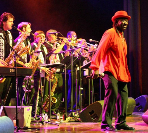 Live Music: Platinum Express